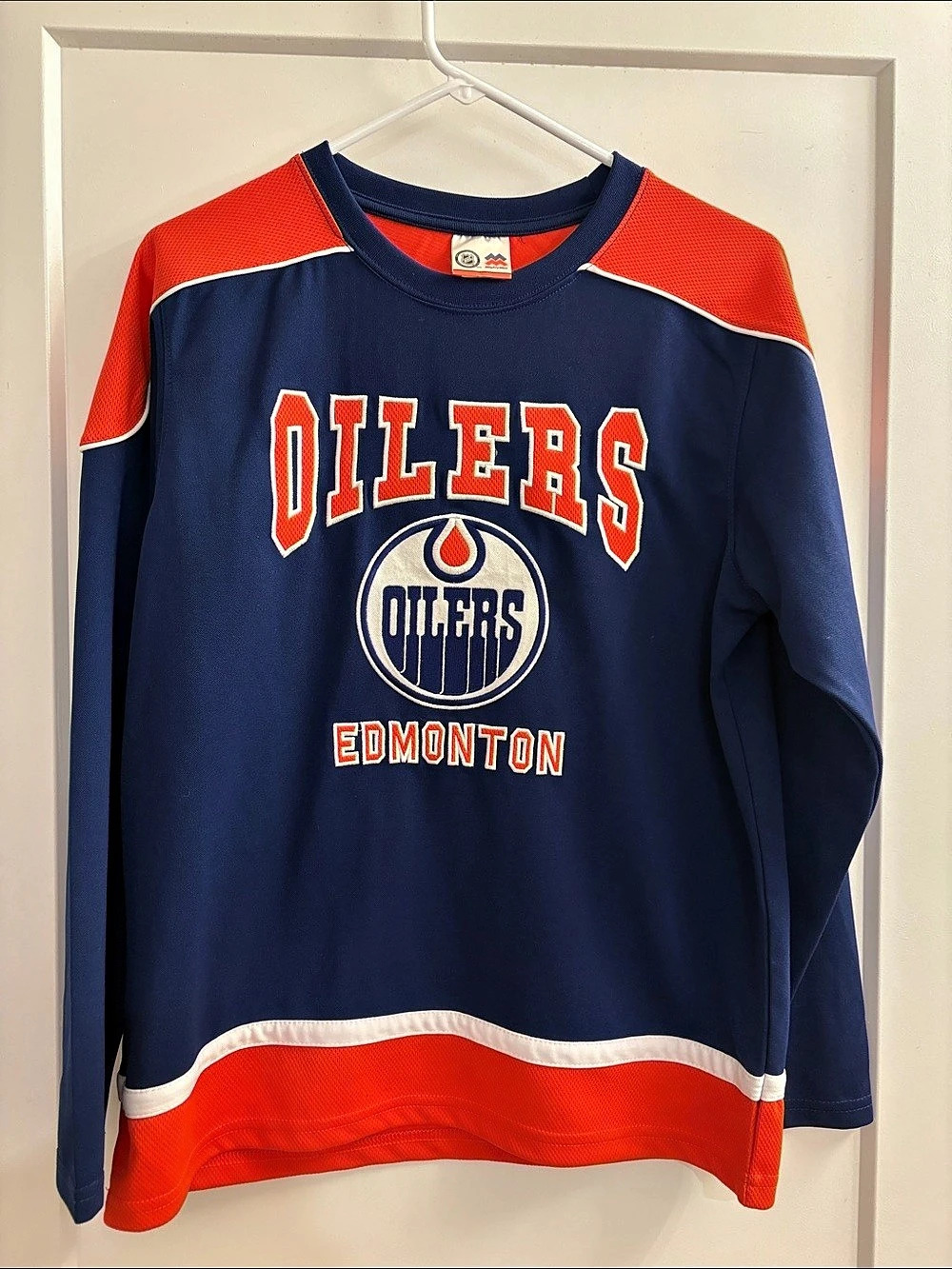 Women’s MightyMac Edmonton Oilers NHL Jersey in Blue & Red Like New